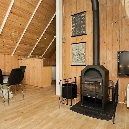 8 Person Holiday In Bl Vand Otel Blåvand