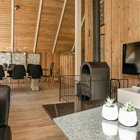 8 Person Holiday In Bl Vand Blåvand